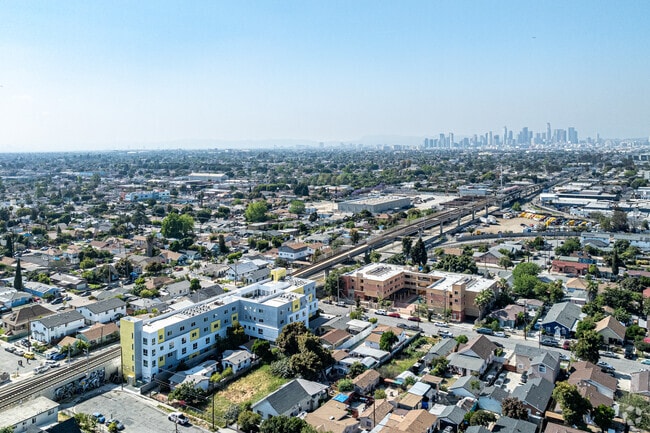 Building Photo - Aster Apartments