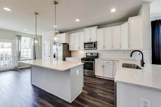 Photo - Luxurious on Lanham Hill - 3 + 3.5 Near Ne... Townhome