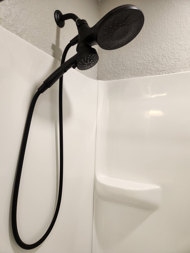 Building Photo - 450 Platt St