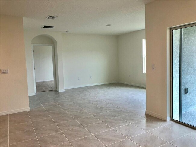 Foto del edificio - 1980 Chickasaw Blvd