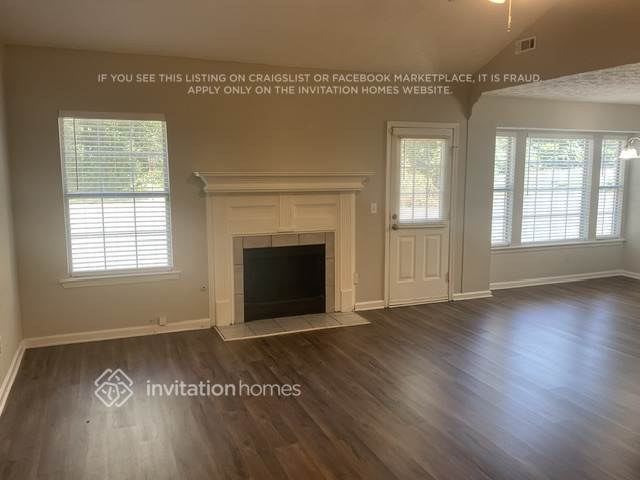 Foto del edificio - 75 Falcon Ridge Dr