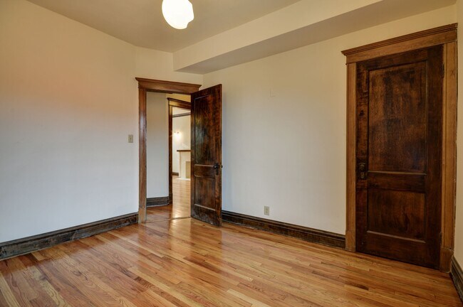 Building Photo - 3709 N Fremont St
