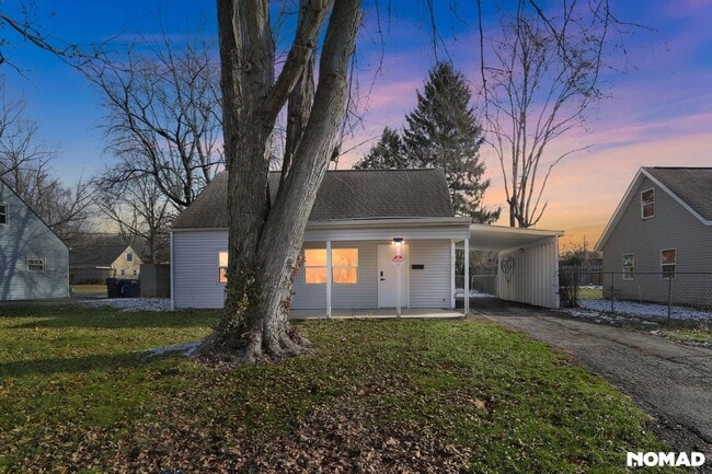 Building Photo - 878 Antwerp Rd