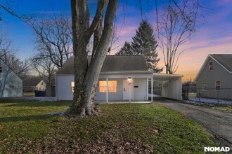 Building Photo - 878 Antwerp Rd