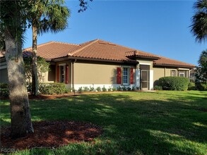 Building Photo - 10520 Diamante Way