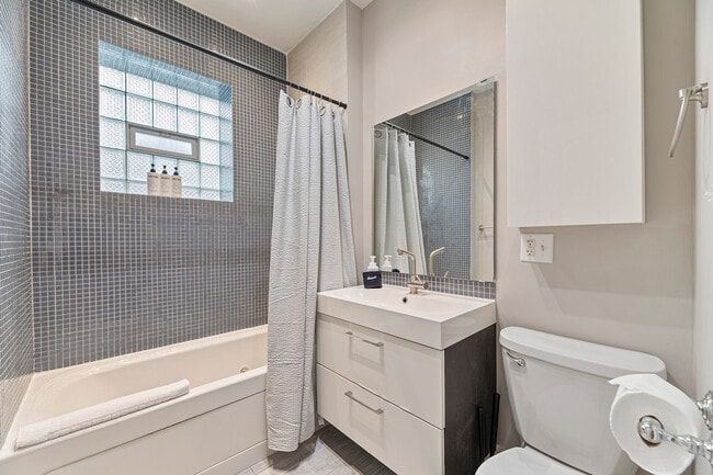 Building Photo - 1351 N Lawndale Ave