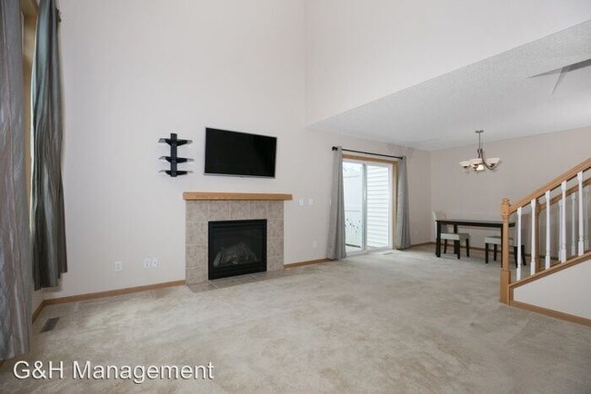 Building Photo - 513 French Ln