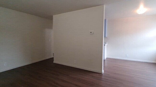 Foto del edificio - 420 Lewis Ln