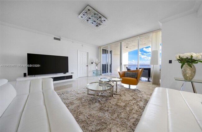 Foto del edificio - 3200 N Ocean Blvd