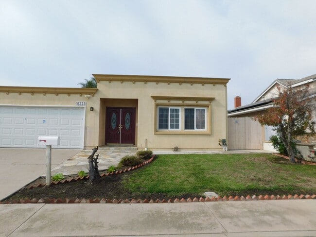 Photo - Beautiful single story 3 bedroom, 2 bathro... House