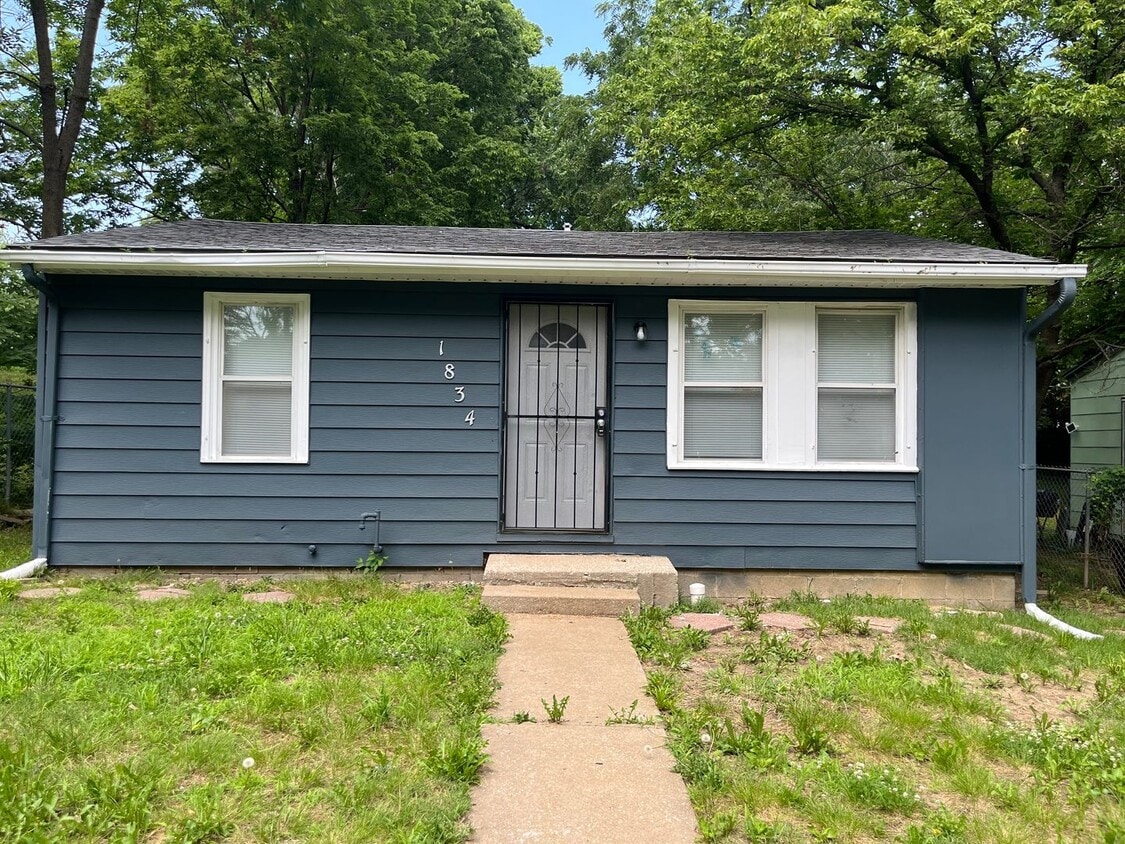 Foto principal - 3 Bedroom 1 Bath All Electric Home For Ren...