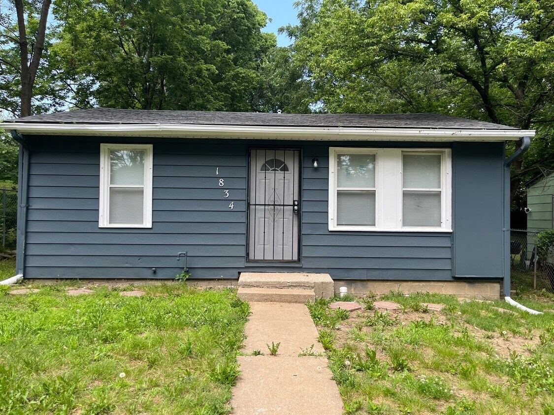 Primary Photo - 3 Bedroom 1 Bath All Electric Home For Ren...