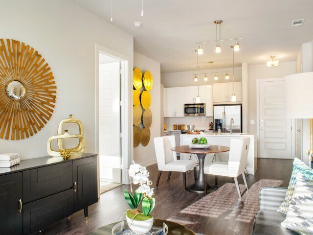 Foto del edificio - The Wolf of Dallas. 1 BR