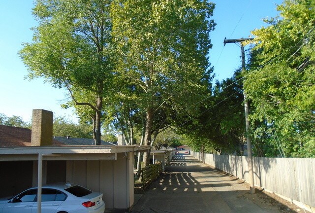 Covered Parking - 2212 S 55th St