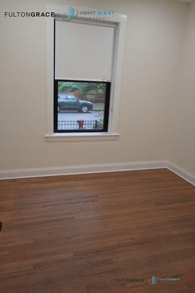 Foto del edificio - 5 bedroom in Chicago IL 60625