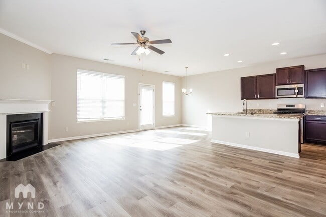 Foto del edificio - 484 Dasheill Ln