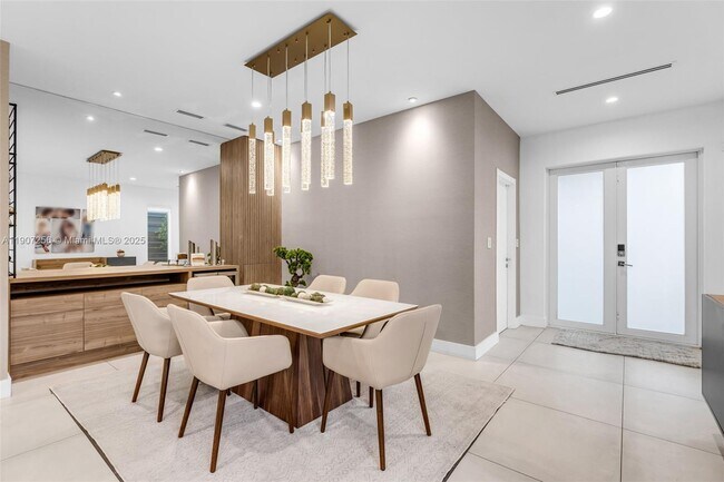 Foto del edificio - 3048 SW 18th St