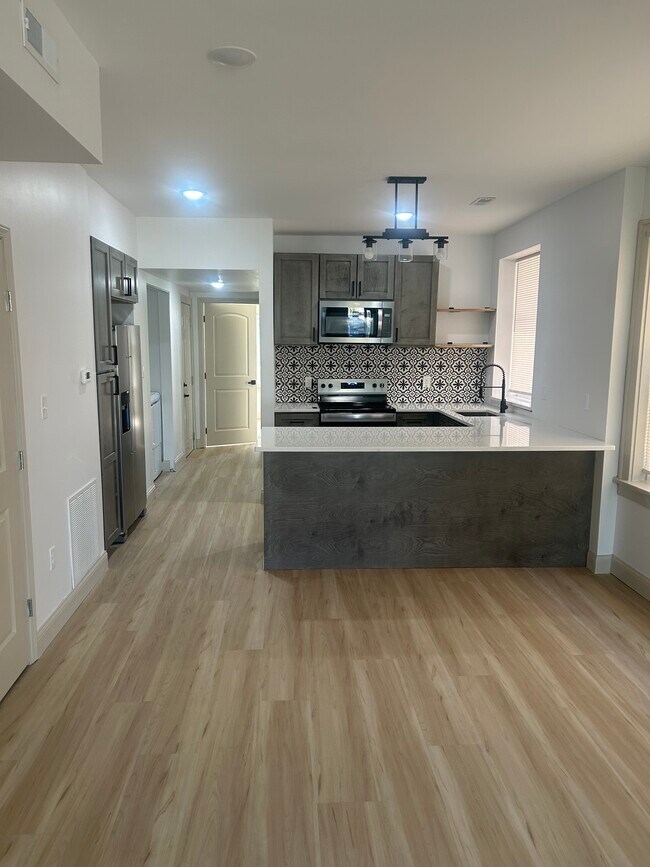 Foto del edificio - 7236 Wise Ave