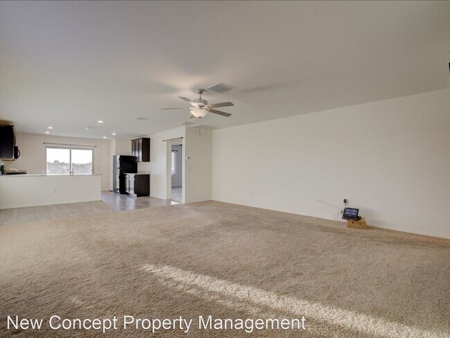 Building Photo - 3 br, 2 bath House - 3972 E. Zeona Dr.