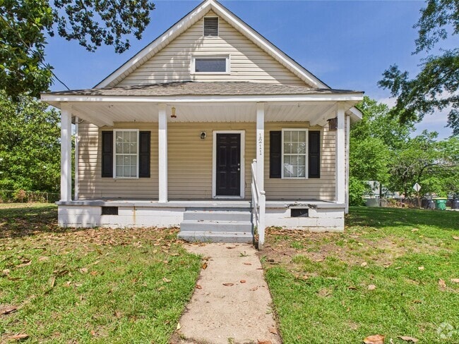 Building Photo - 1211 Miles Ave