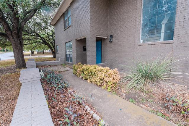 Foto del edificio - 5437 Pershing Ave