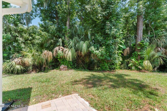 Building Photo - 593 Palmera Dr E