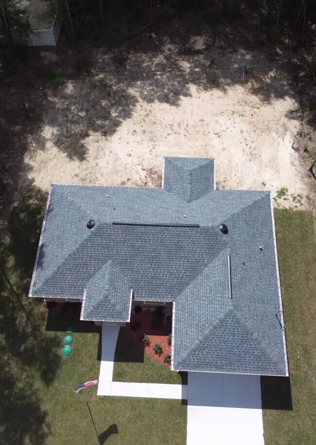 Building Photo - 4 Dogwood Drive Run