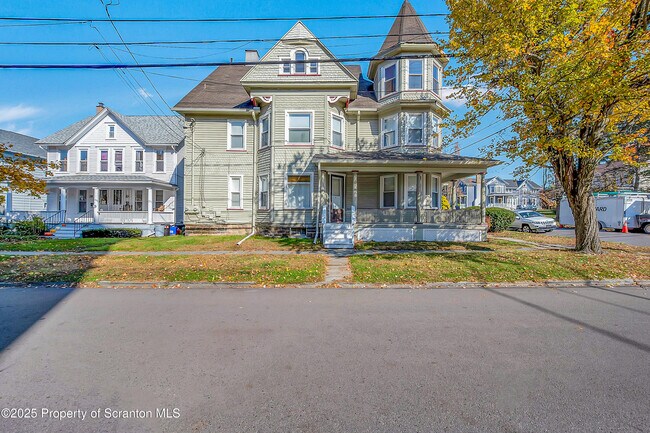 Foto del edificio - 1701 Monsey Ave