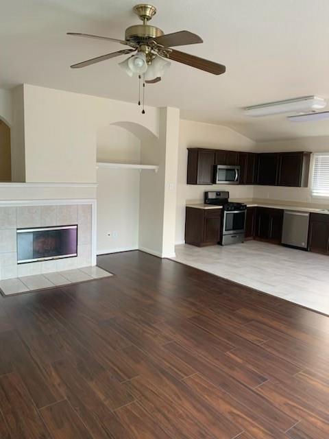 Building Photo - 5230 Meadow Canyon Dr