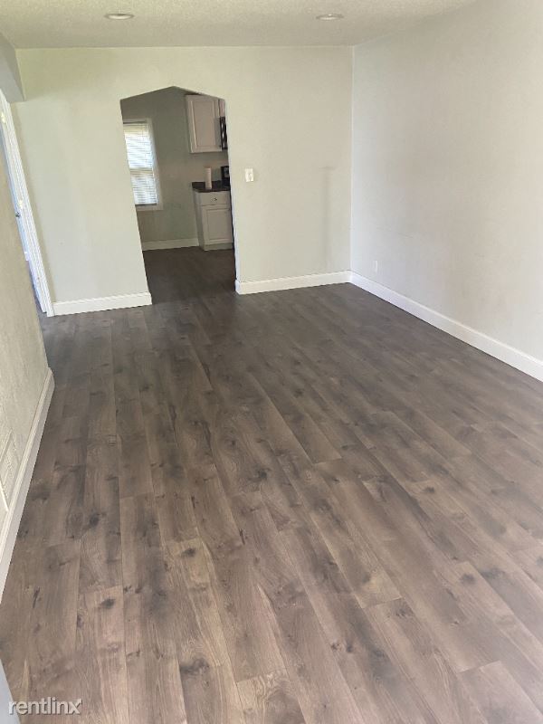 Building Photo - 2 br, 1 bath House - 2644 longview Rd.,,Pa.