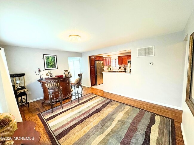 Building Photo - 524 Pennsylvania Ave