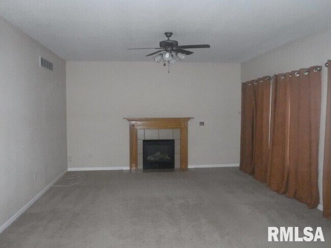 Building Photo - 10307 N Creekstone Ct