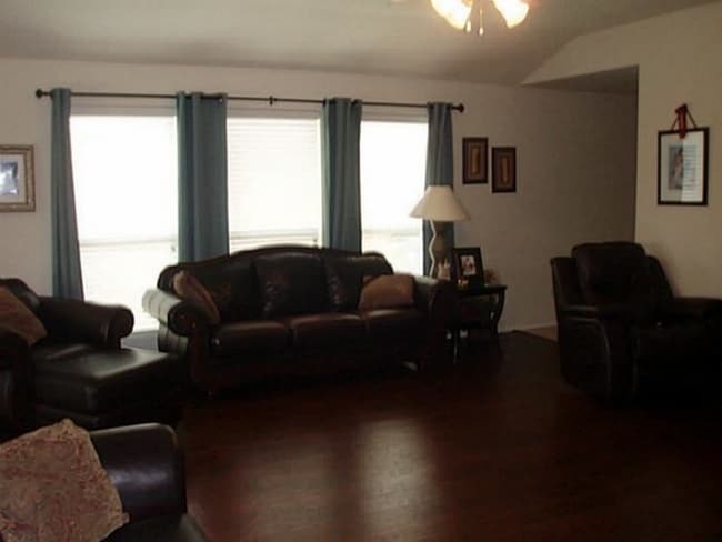 Building Photo - 221 Pagoda Dr