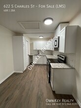 Building Photo - 622 S Charles St