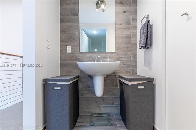 Foto del edificio - 690 SW 1st Ct