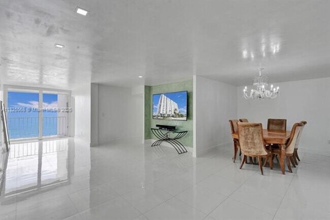 Building Photo - 6450 Collins Ave
