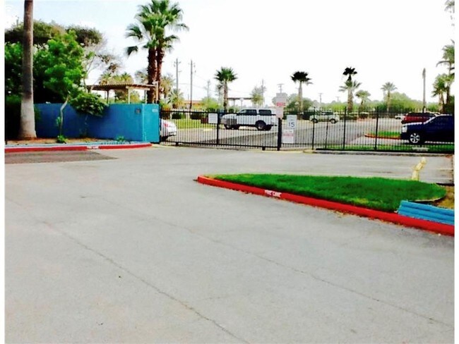 Building Photo - 3938 Surfside Blvd