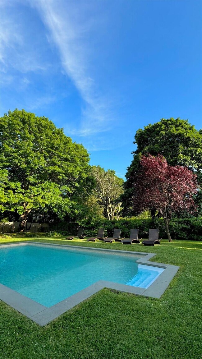 Foto del edificio - 6 Nidzyn Ave