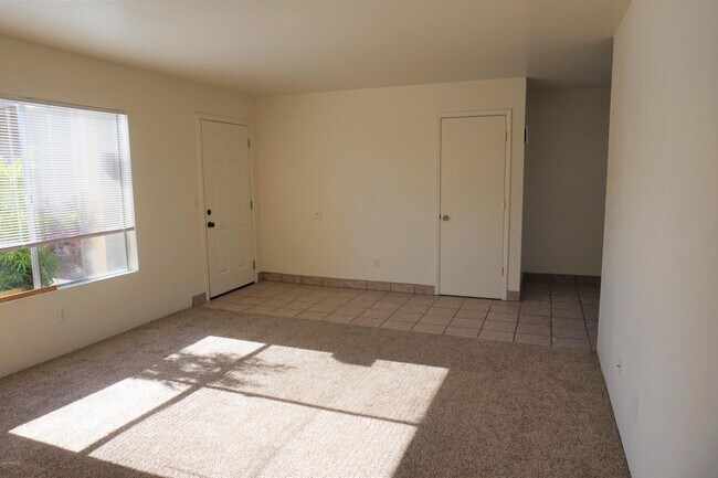 Building Photo - 4301 Plaza Vista