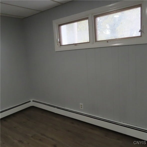 Building Photo - 4449 E Genesee St