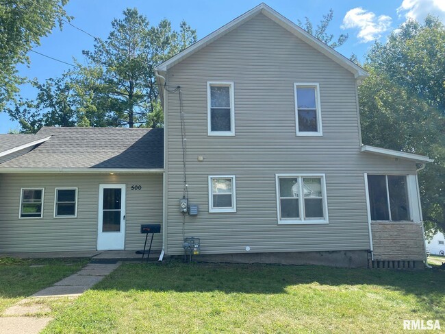 Building Photo - 500 7th Ave