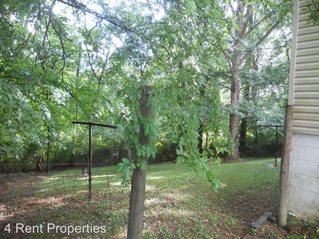 Building Photo - 344 Hickory Heights