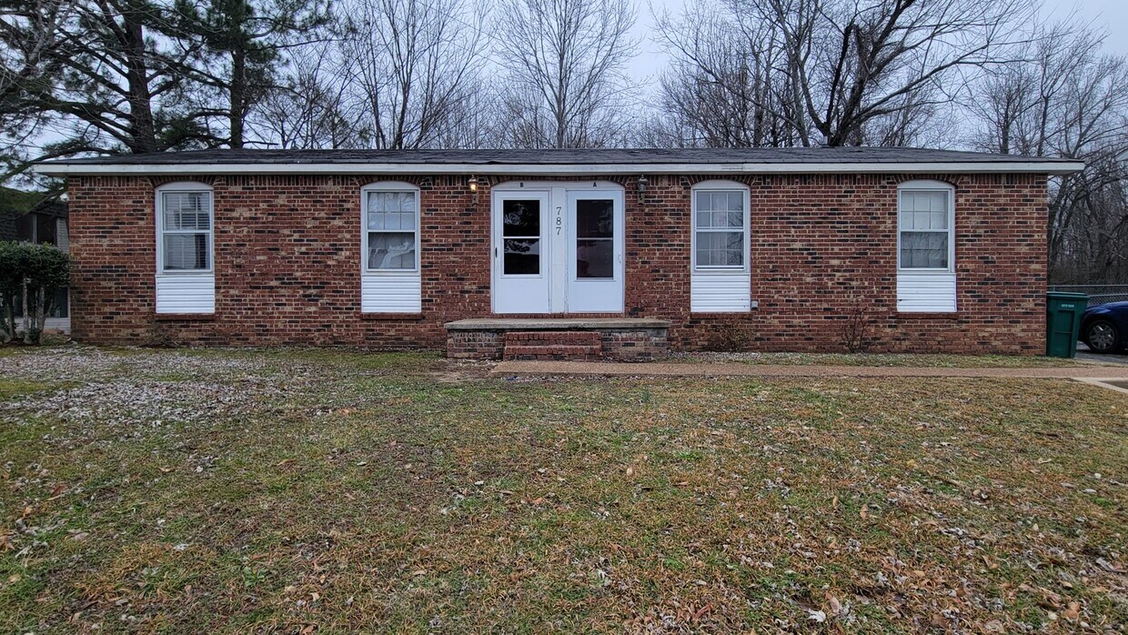 Foto principal - 787 Old Hickory Blvd