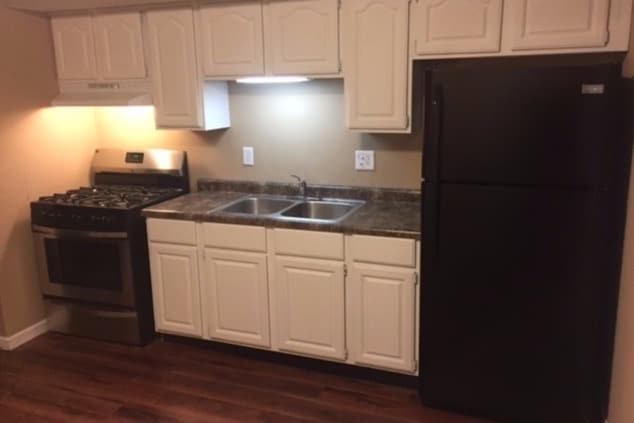 Kitchen - New Appliances - 3207 N Peoria Ave