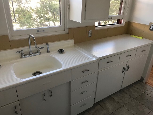 Foto del edificio - 712 Cedar St