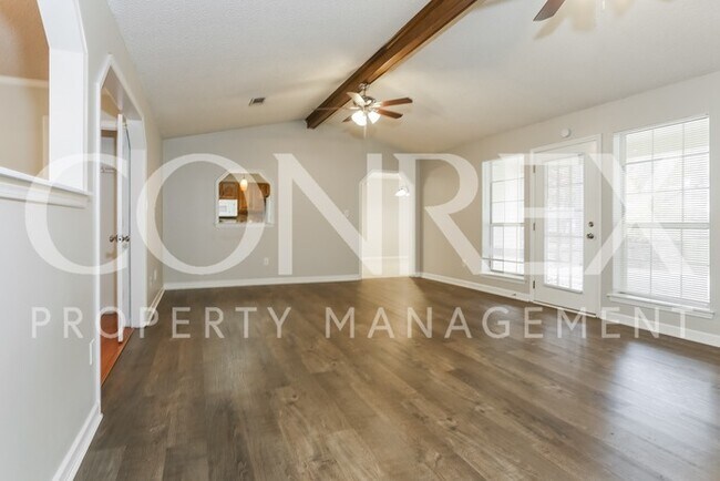 Building Photo - All Brick Home with Double Car Garage in B...