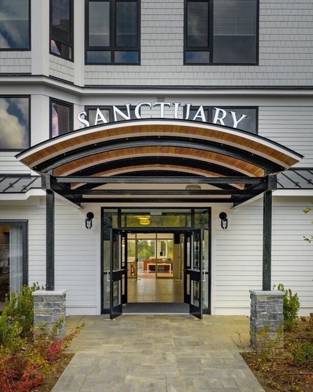 Foto del edificio - 130 Chief Justice Cushing Hwy