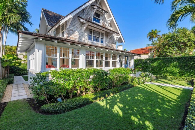 Foto del edificio - 357 Seabreeze Ave