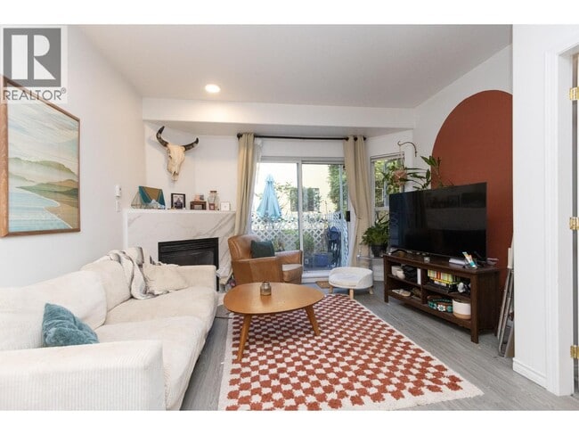 Photo du bâtiment - 177 5th St W