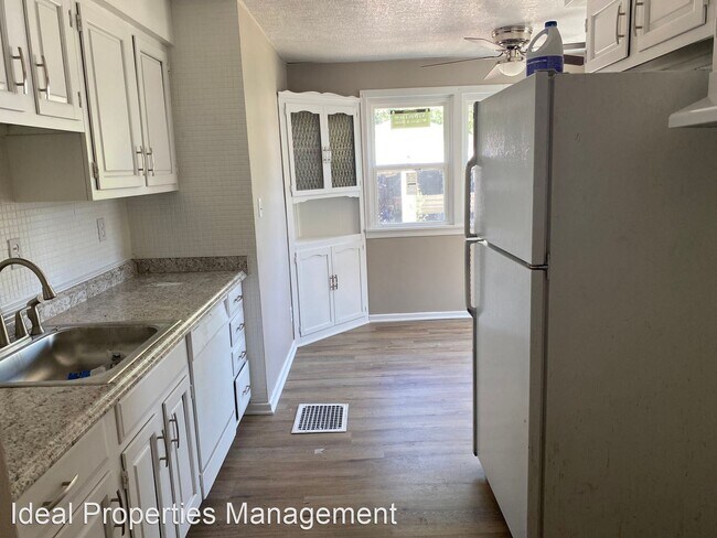 Building Photo - 3 br, 2 bath House - 2460 11th St
